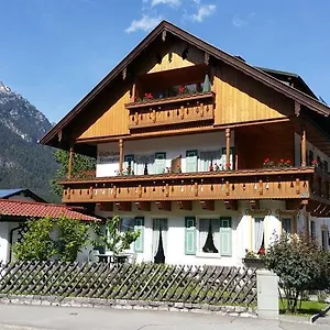 gastehaus-feriengluck-grainau.com-bavaria.com/