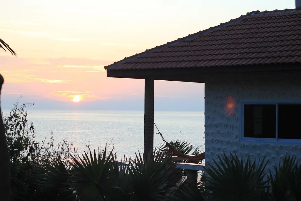 Mountain Reef Beach Resort Ko Tao 3*,
