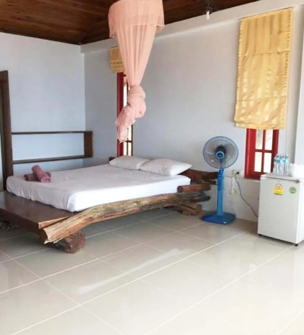 ***  Mountain Reef Beach Resort Ko Tao Thailand